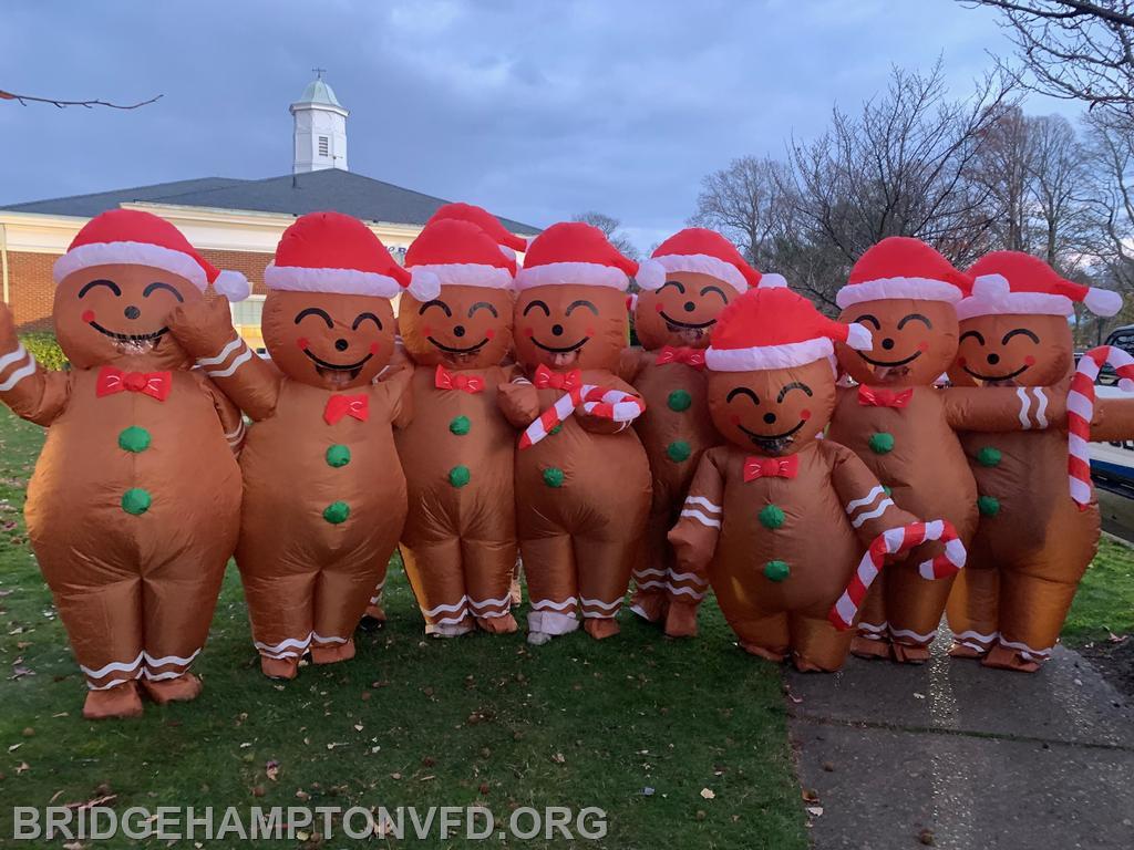 We helped deliver some holiday cheer in the Southamtpon Parade of Lights with our gingerbread house and gingerbread people last weekend. Junior members lent a hand by dressing up in costume, while members decorated and manned the trucks. Here’s to a happy, safe and fun-filled holiday season!

Special thanks to Tom Dombkowski, Megan Dombkowski, Jenn Halsey Dupree and Dana Frances Hilbert.