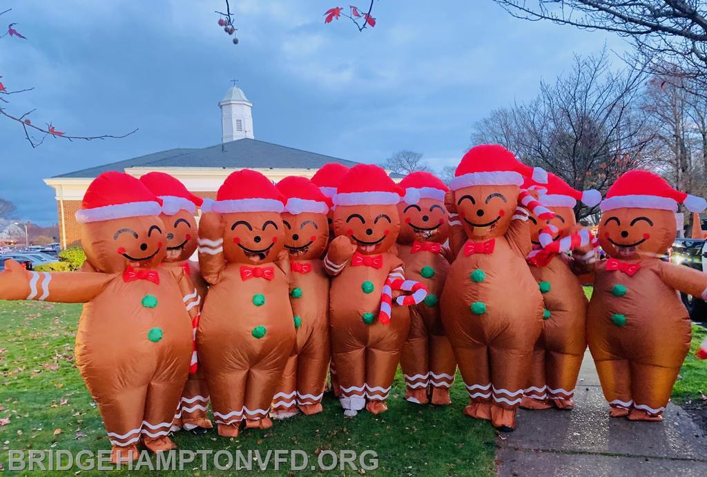 We helped deliver some holiday cheer in the Southamtpon Parade of Lights with our gingerbread house and gingerbread people last weekend. Junior members lent a hand by dressing up in costume, while members decorated and manned the trucks. Here’s to a happy, safe and fun-filled holiday season!

Special thanks to Tom Dombkowski, Megan Dombkowski, Jenn Halsey Dupree and Dana Frances Hilbert.