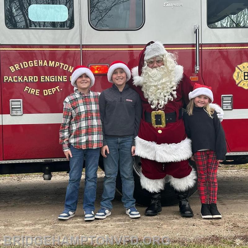 12/17/23 Santa traded his sleigh for one of our fire trucks to make some early Christmas stops! 